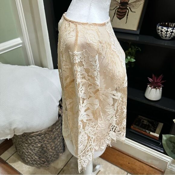 Obsessive Love Cream Lace Blouse Size S - Picture 3 of 8